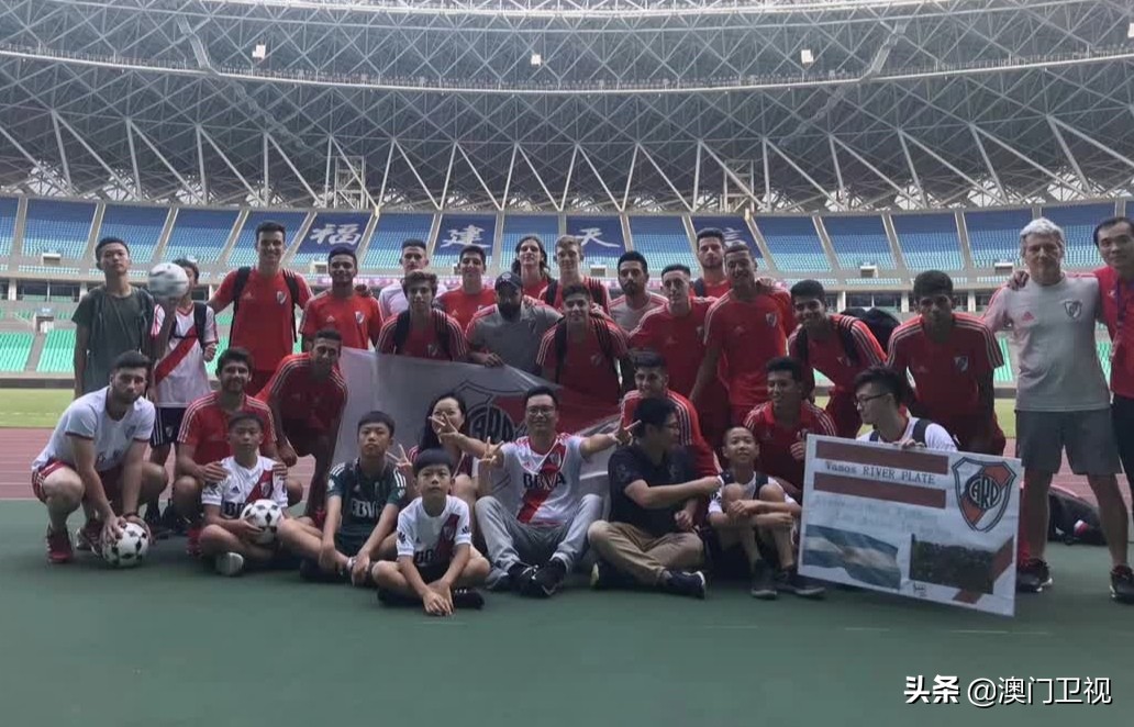 足球联赛少年追梦,足球追梦少年完整视频