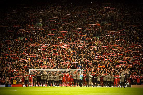 红军失声痛哭,梅西更衣室哭得最惨的一次