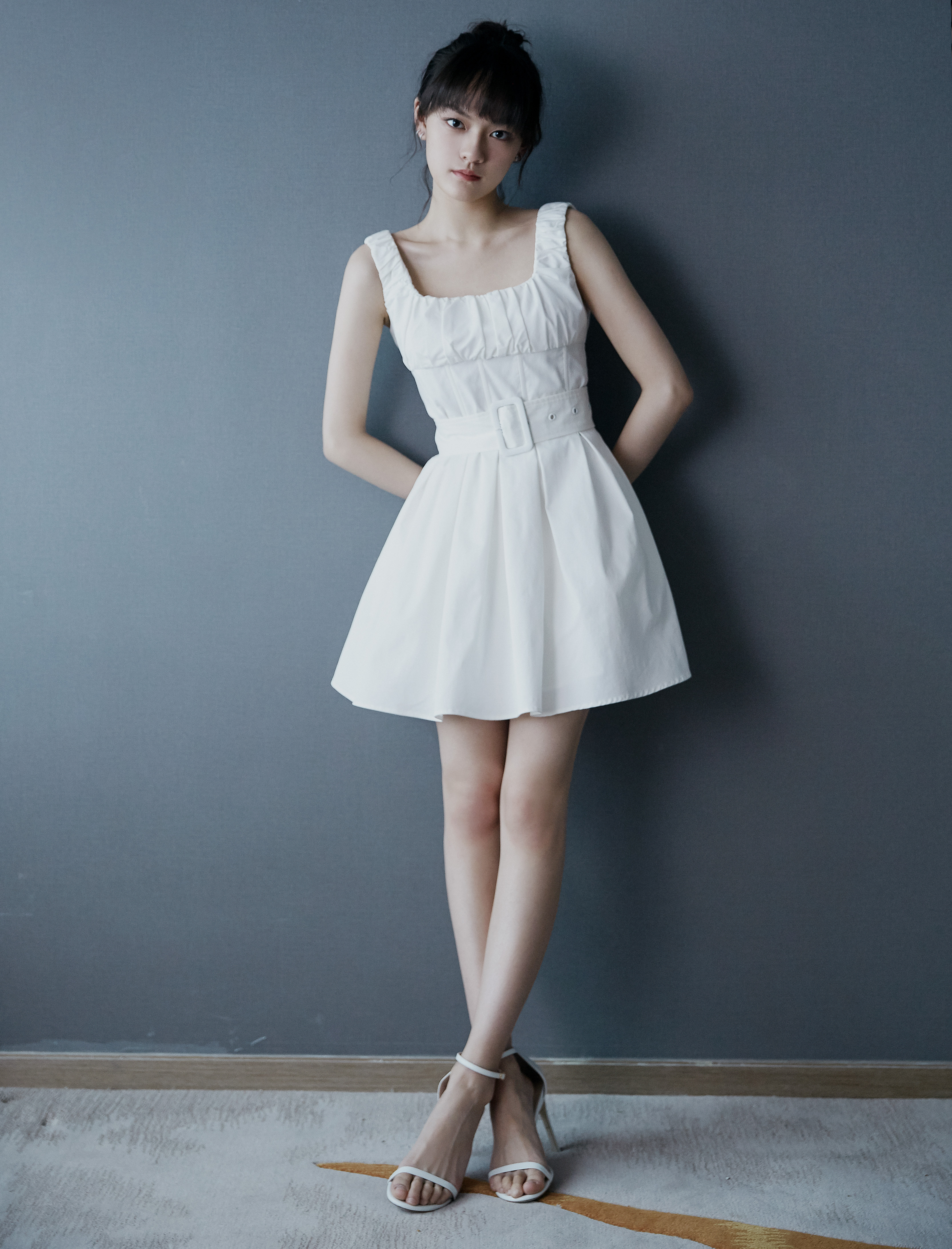 冉莹颖惊艳高腰裙,霍思燕和冉莹颖穿束腰装