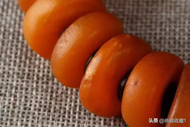 铚滆湣鎴存墜濂楃洏浼氬彉鑹插悧,铚滆湣鐩樼帺澶氶暱鏃堕棿鍙樿壊