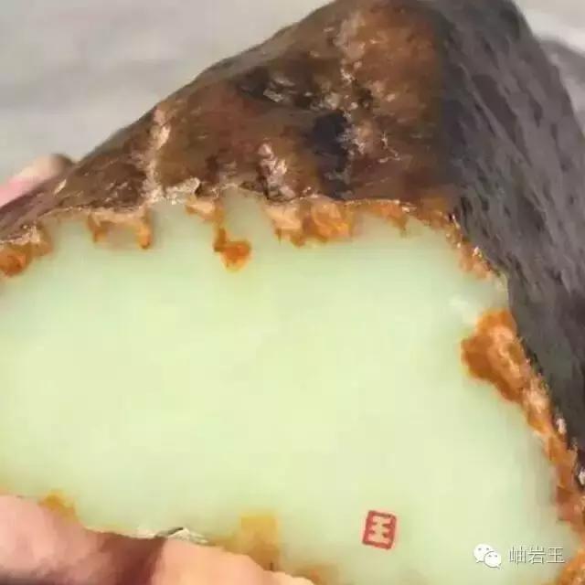 喜欢收藏岫岩玉的看过来，帮你深度解析“岫岩玉”