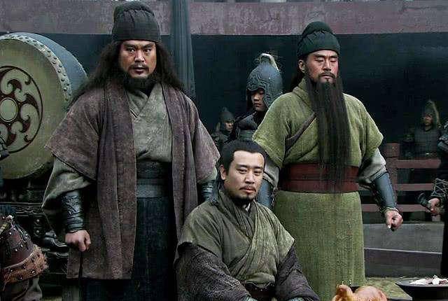 想要成为潮爸怎么来？从蓄一口络腮胡开始，如贝克汉姆一样迷人