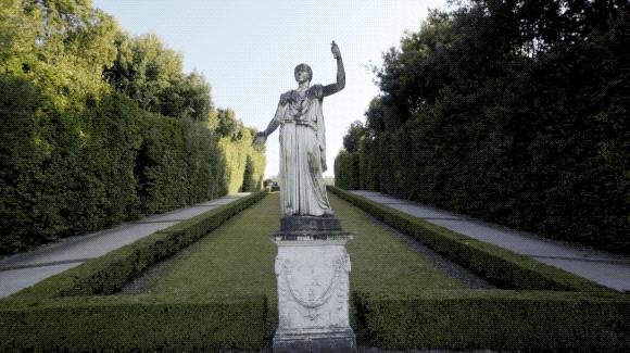 世界各大博物馆稀世珍宝,捐出百万家产的女人