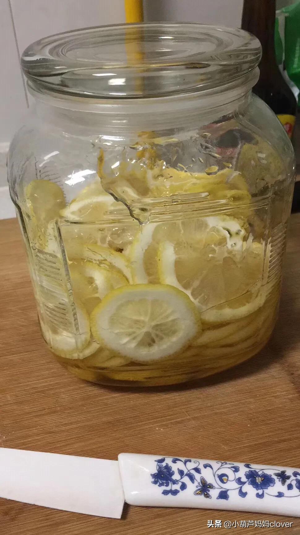 柠檬水跟什么搭配口感好又能减肥,柠檬水的正确泡法减肥不用蜂蜜