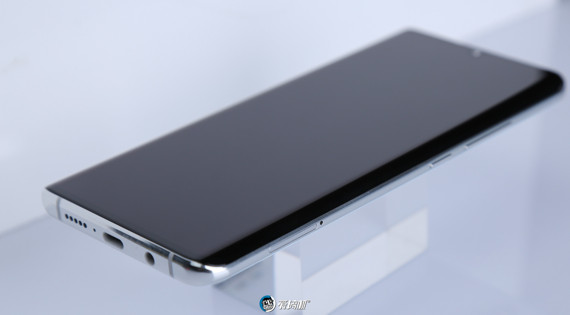 小米cc9pro评测跑分,小米cc9pro评测拍照