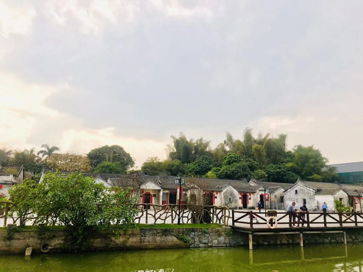 深圳观澜版画村的位置,观澜版画村还是版画基地