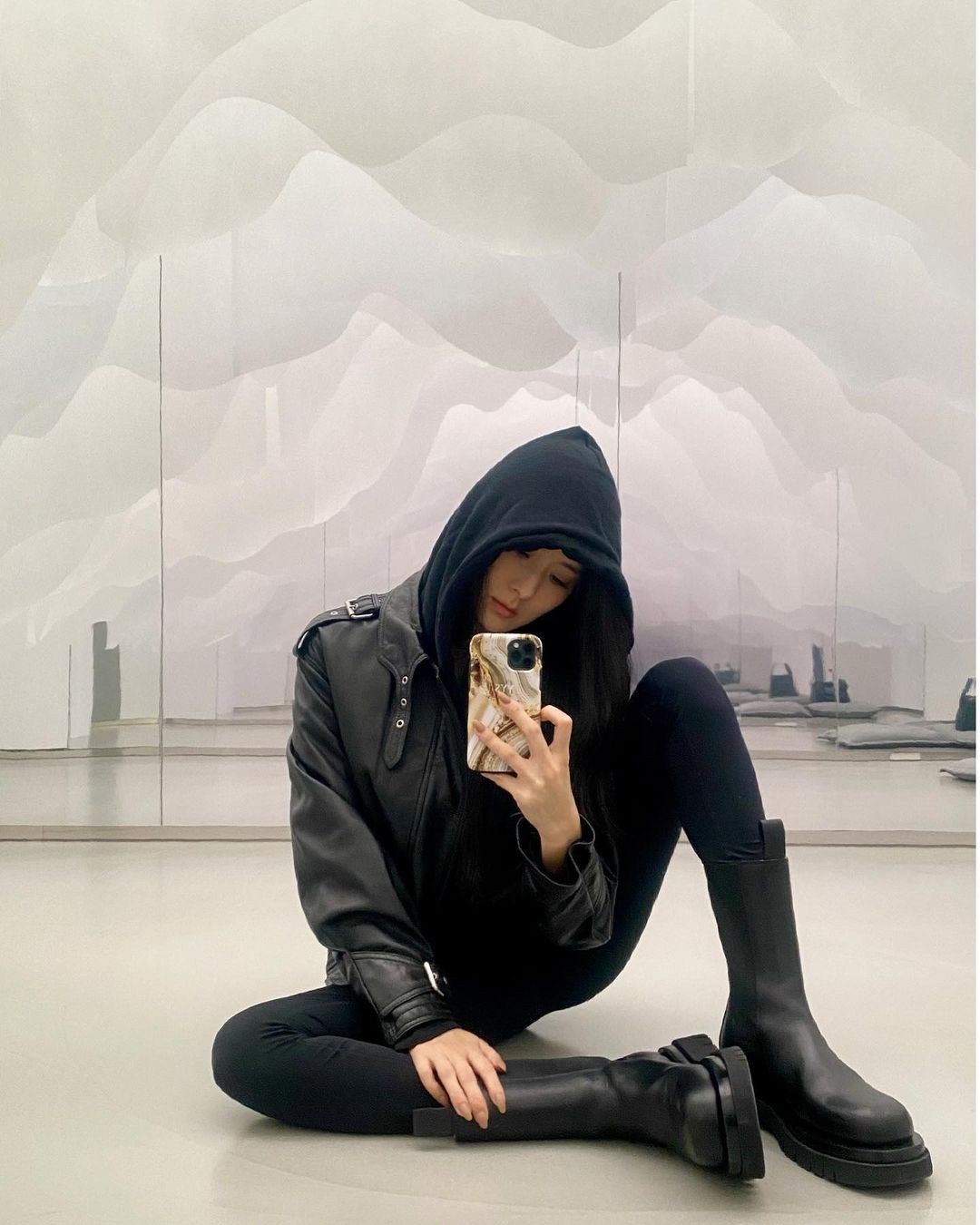 孙芸芸背心短裤,孙芸芸最新穿搭图