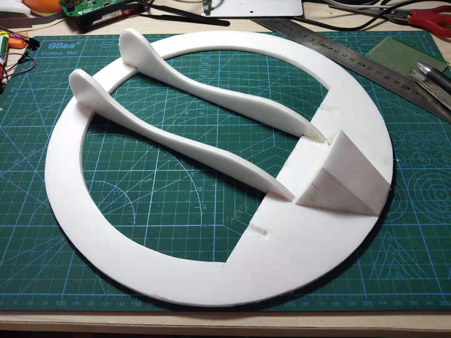 自制遥控飞机需要哪些材料,遥控飞机的遥控器自制