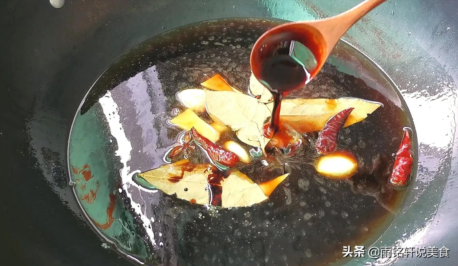 徒手剥鸡蛋壳剩下鸡蛋膜,怎么快速剥熟鸡蛋壳
