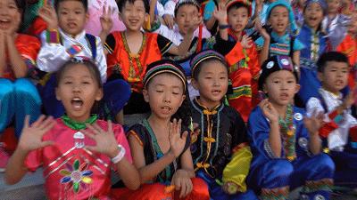 瓒呯噧鐭墖閮戝窞,瓒呯噧闇囨捈mv