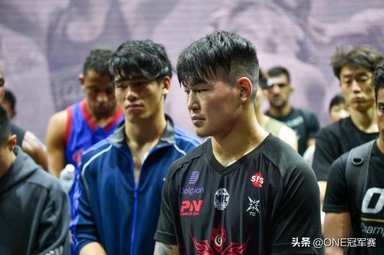 浠庤澶村皯骞村埌鎷虫墜,鎷冲嚮鎵嬭繃娓″埌缁煎悎鏍兼枟