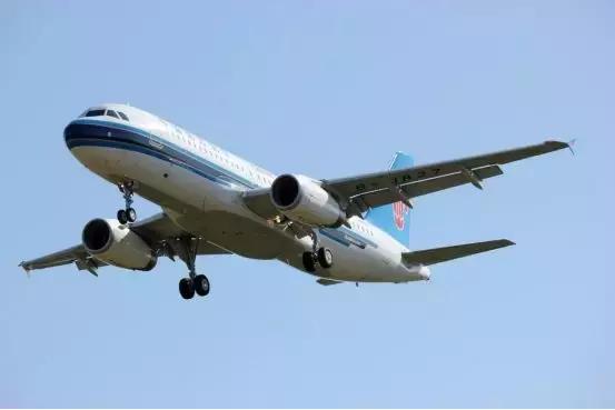 国航国内飞机携带行李规定,飞机携带行李化妆品标准