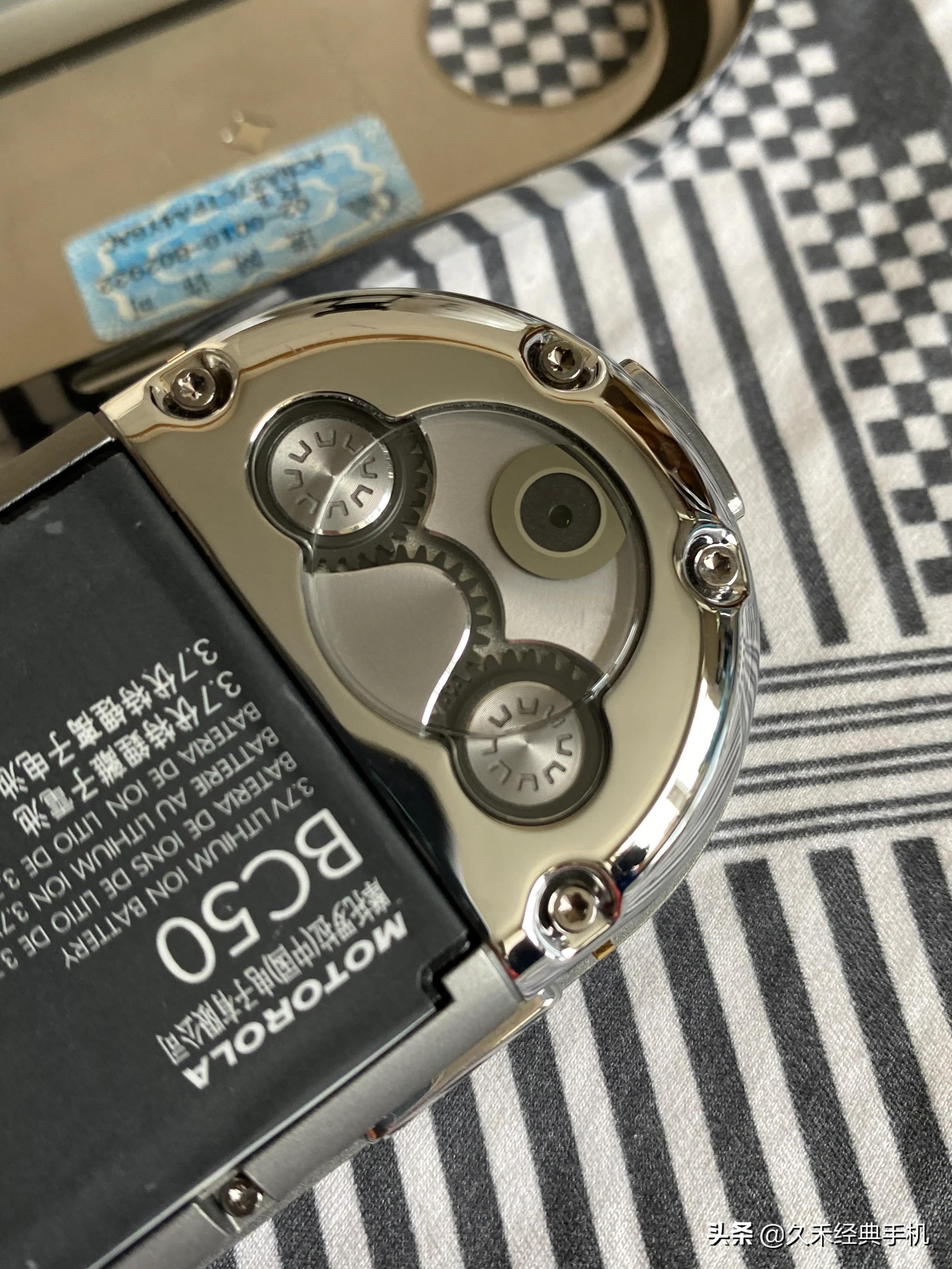 摩托罗拉aurar1当年售价,摩托罗拉aurar1二手