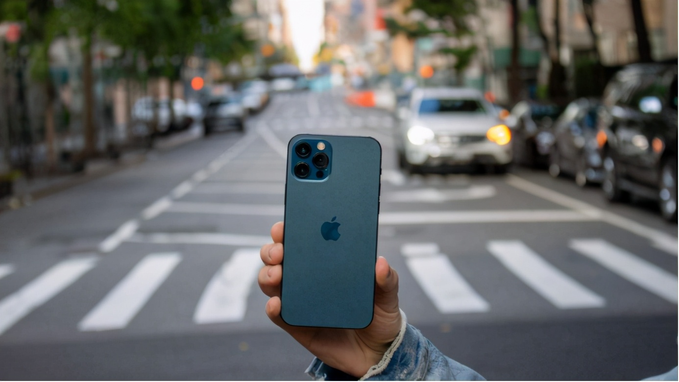 小米6苹果6s谁才是最强钉子户,iphone6svs小米6