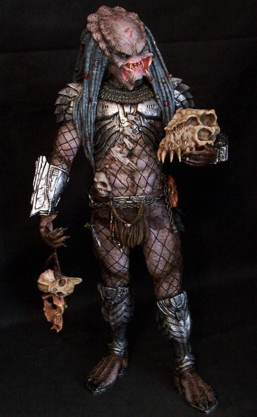 还记得在太空中游荡的铁血战士长什么样吗?一起来看看