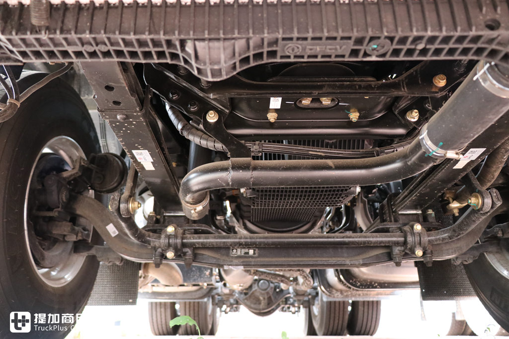 东风天龙旗舰kx王者版顶配,东风天龙kx卡车国六旗舰版