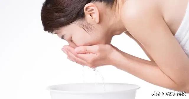 脸上毛孔粗大的有效解决方案,脸上毛孔粗大亲身经历改善