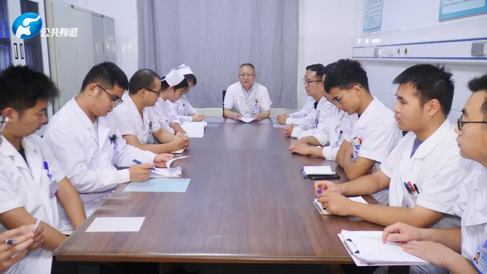 岁月静好无悔为医|河南优秀医师朱朝阳河南大学淮河医院外科部主任、泌尿外科主任朱朝阳