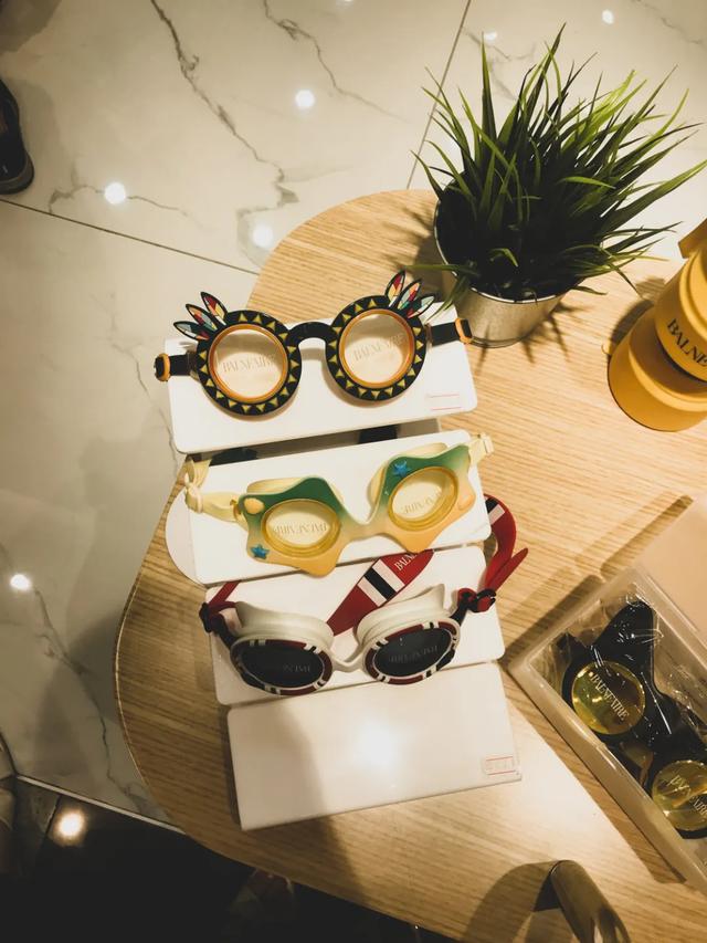 带宝宝游泳有必要吗,带孩子游泳需要带什么