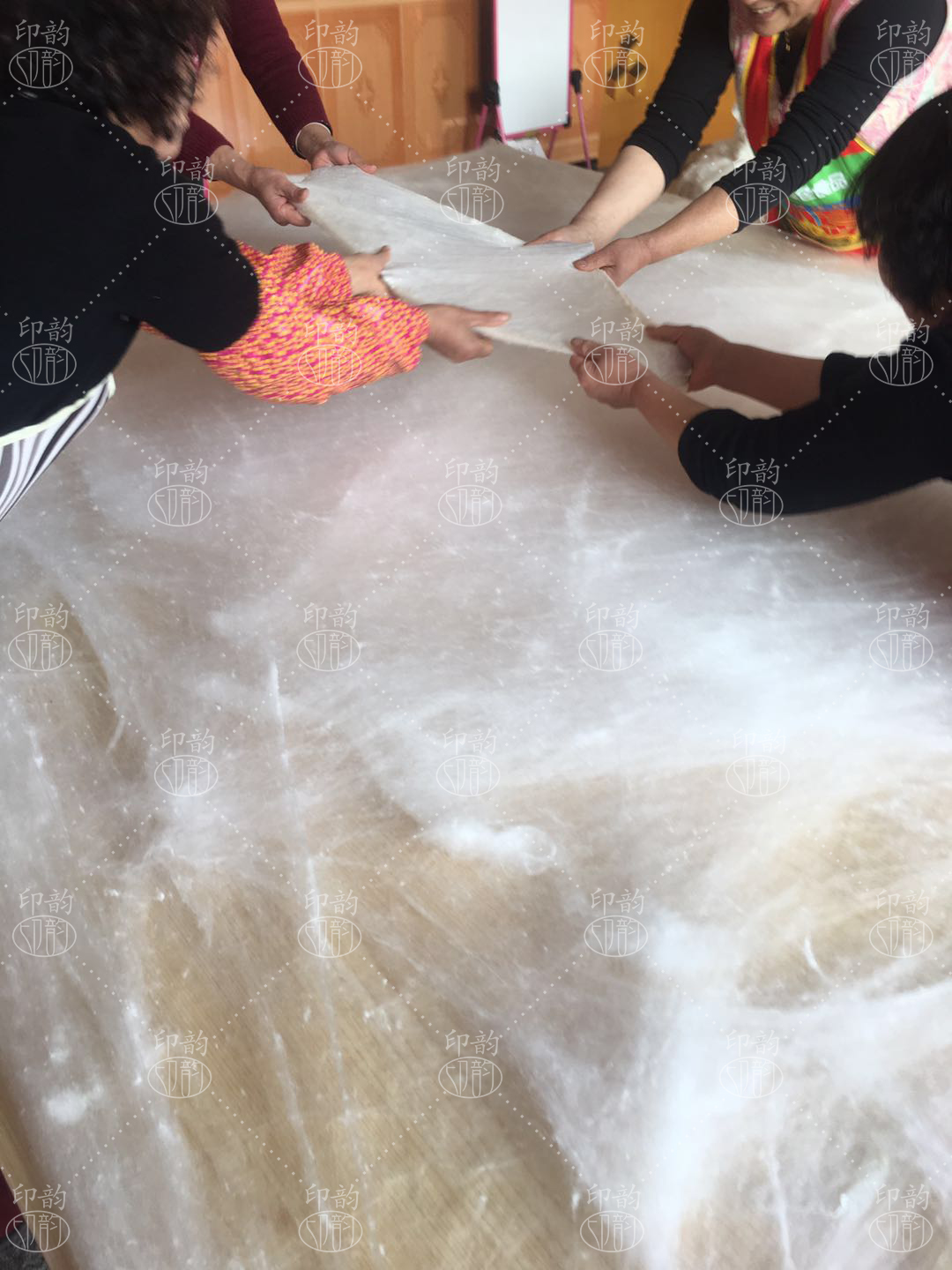 小朴妹家：从蚕茧到蚕丝被，传统手工蚕丝被的加工流程