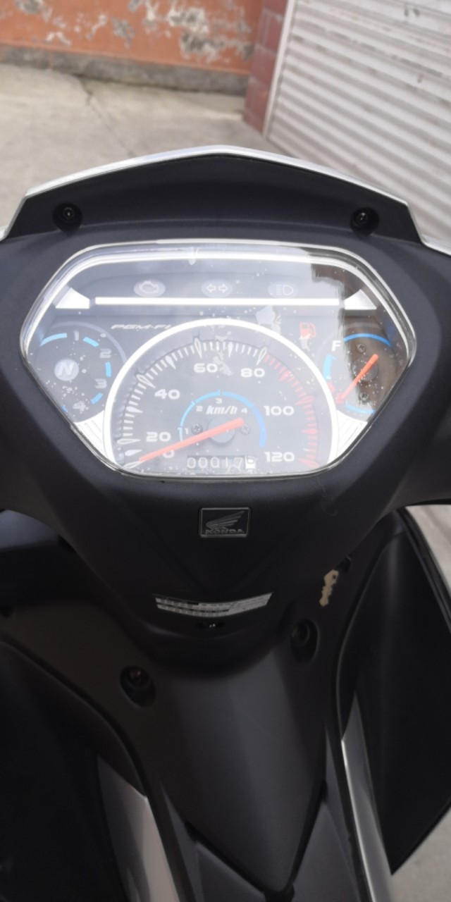 新大洲威武110-22测评,新大洲本田威武110弯梁摩托车