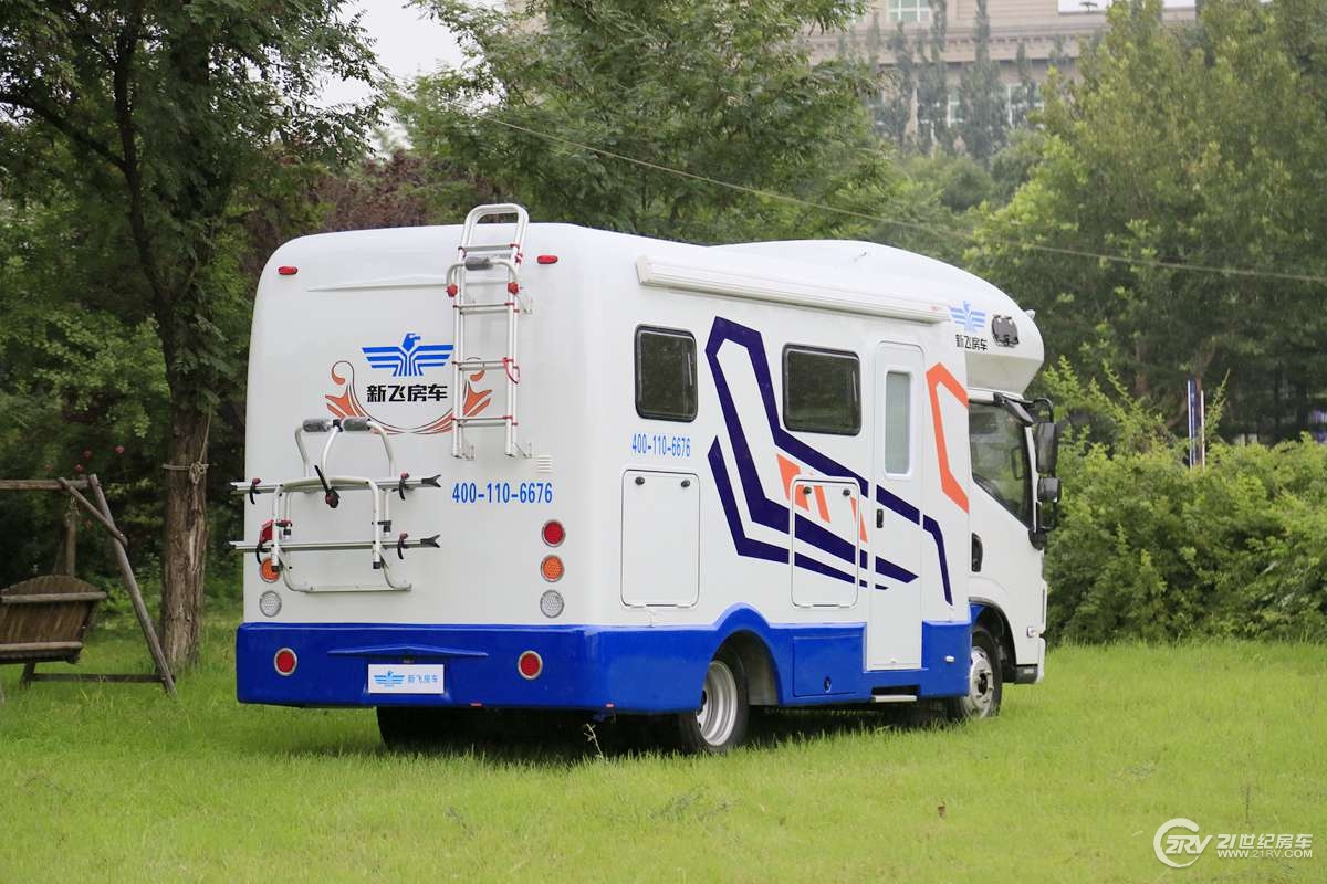 新房车大全20-30万的c型房车,轻卡房车跟c型房车的对比