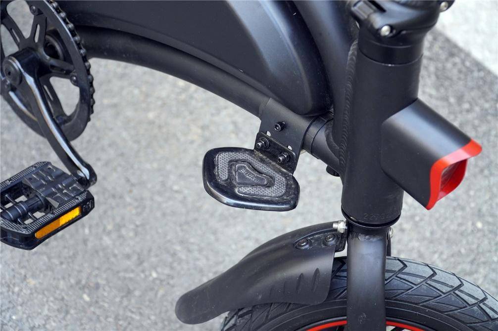 窃格瓦拉最震撼的视频,窃格瓦拉偷车视频