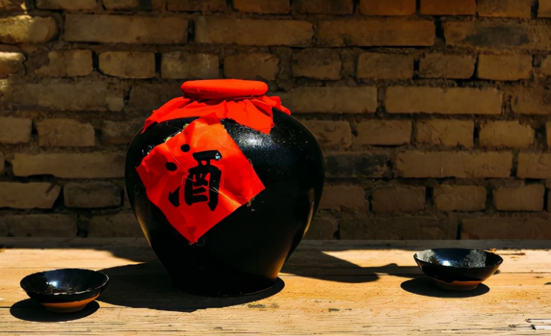 国内4款“好喝不贵”的粮食纯酿,行家从不放过,可惜很少人知道