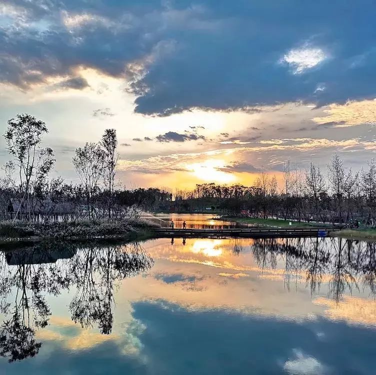 成都绿道被隔开,成都被3条路包围的楼盘