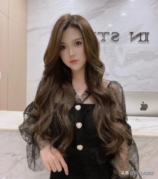 主播李二狗承认有女儿，与小毒液已和平分手，会承担做父亲的义务