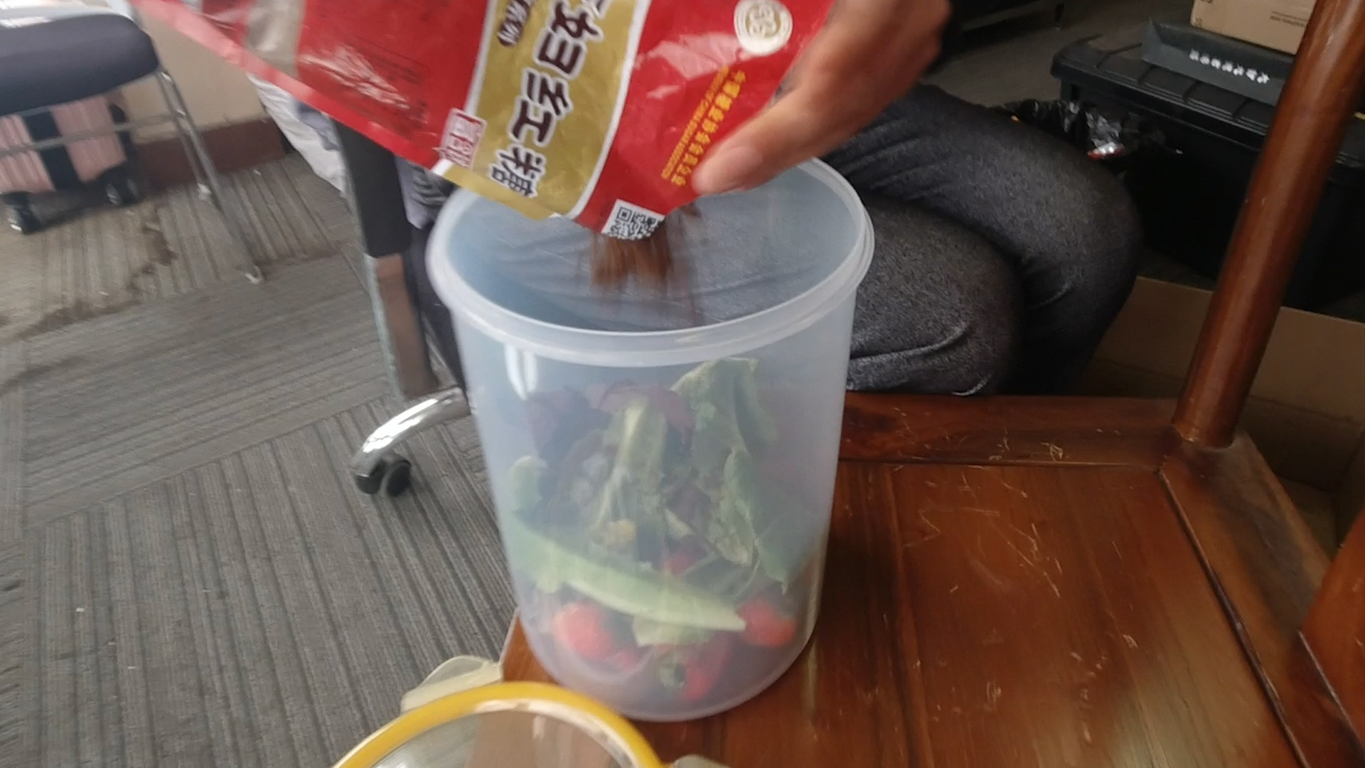 自制果皮酵素正确制作方法,自制酵素浇果树可以直接使用吗