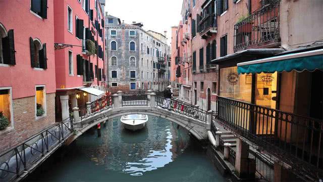 到俄罗斯旅游物价,每月10000人民币在俄罗斯消费如何