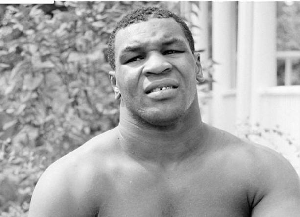 被泰拳ko的中国拳手,中国传统武术被自由搏击ko视频