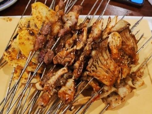 东北的烤串店,烤串店复工卖6000串