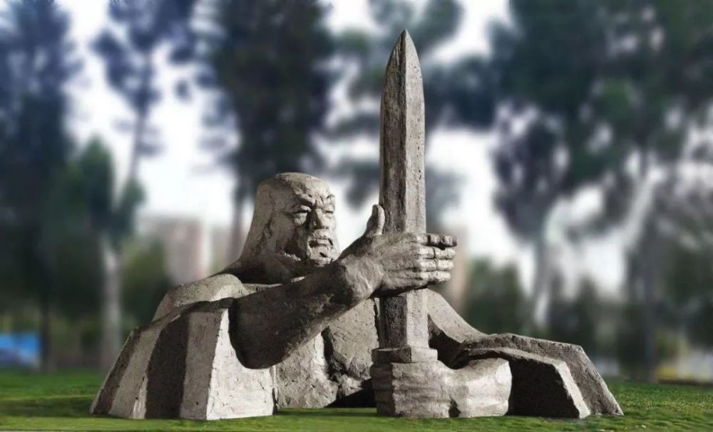 老农捡到古董宝剑竟然价值800w,专家文物低价买进高价卖出