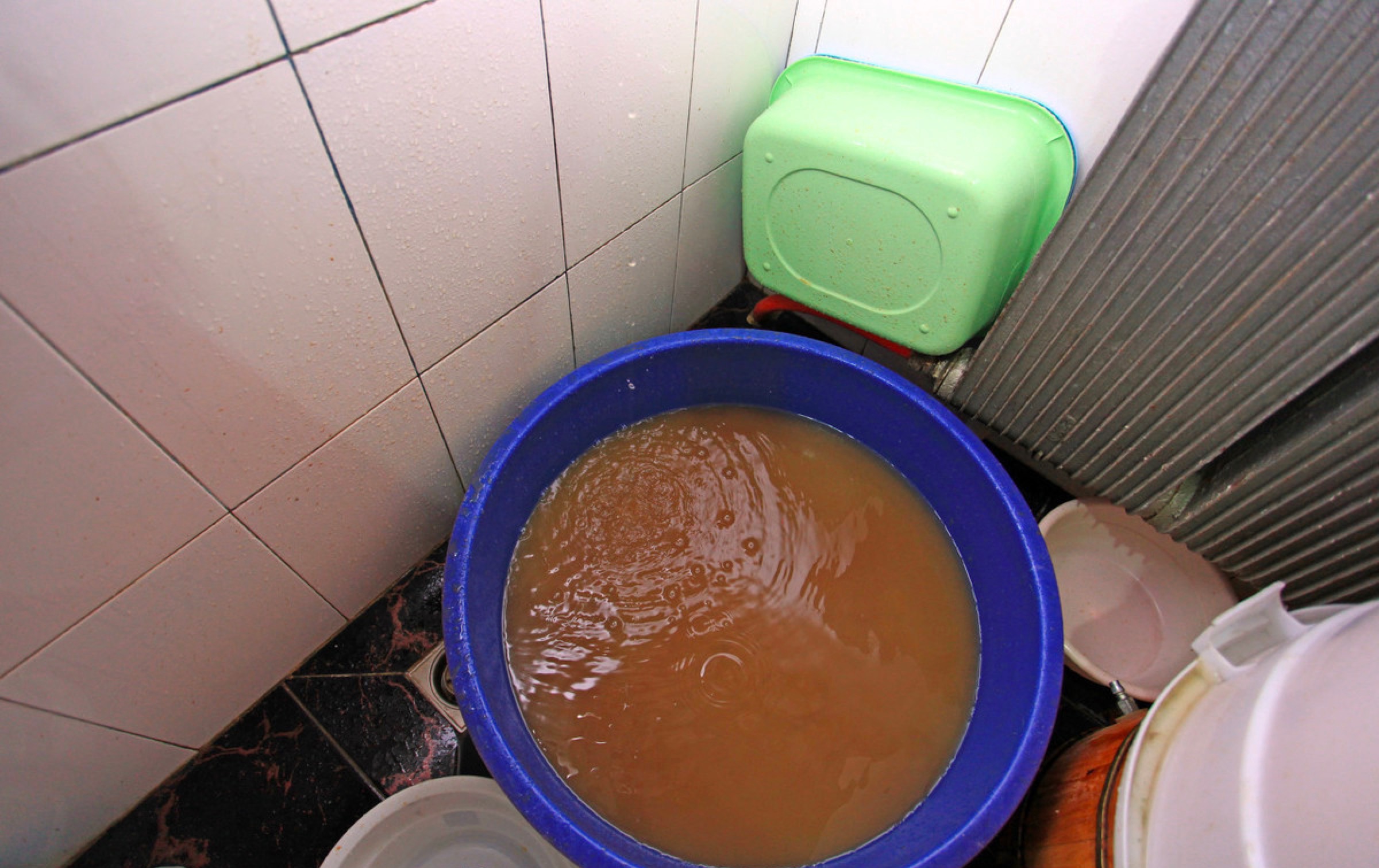 1千多的电热水器哪个好,行内人建议买14plus还是买15