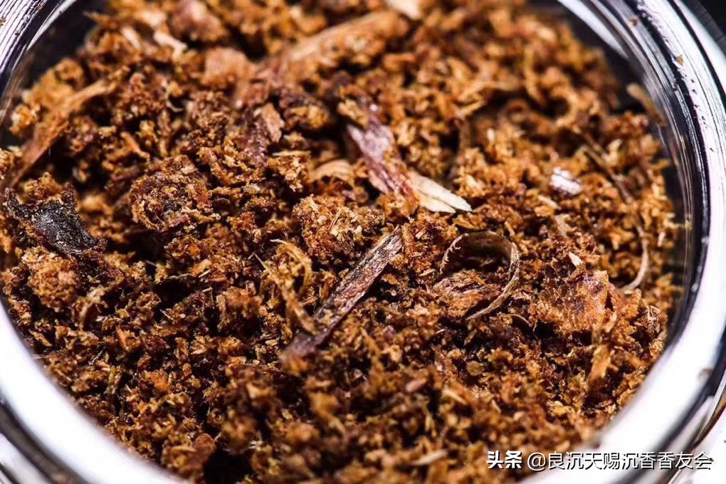 沉香手串车珠过程,沉香车珠子怎么选