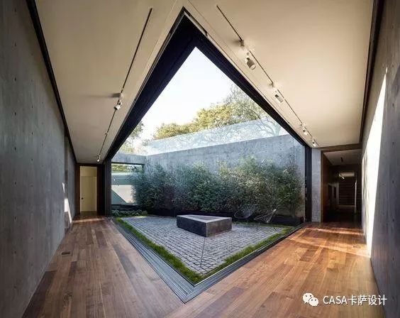 室内玻璃隔断庭院效果图,下沉式庭院玻璃隔断