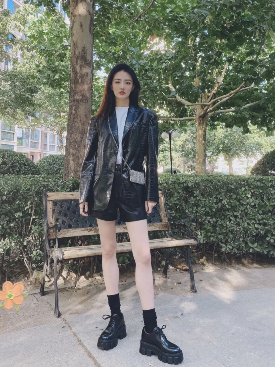 休闲潮流小白鞋皮鞋搭配,秋季牛皮小白鞋舒服百搭又洋气