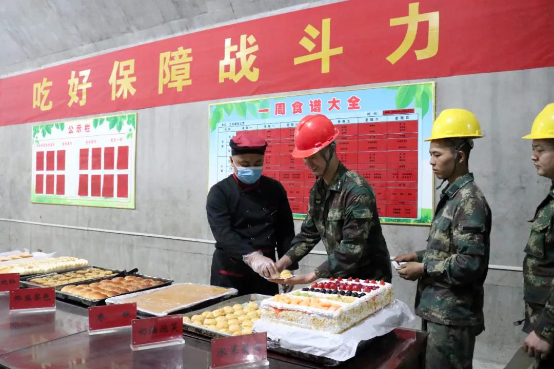 只有你想不到的没有他做不到的,只有你想不到的没有别人做不到的