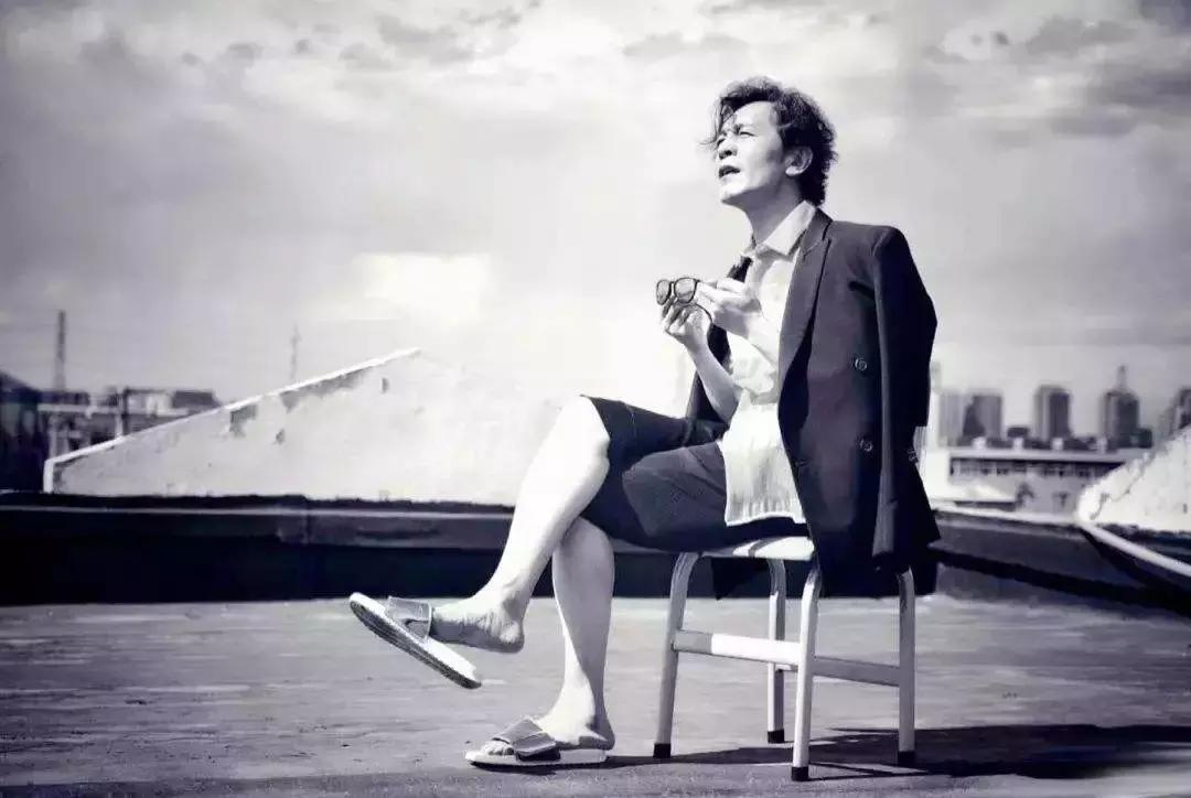 巨星天王“冤死”10年后再被鞭尸：人血馒头好吃吗？！