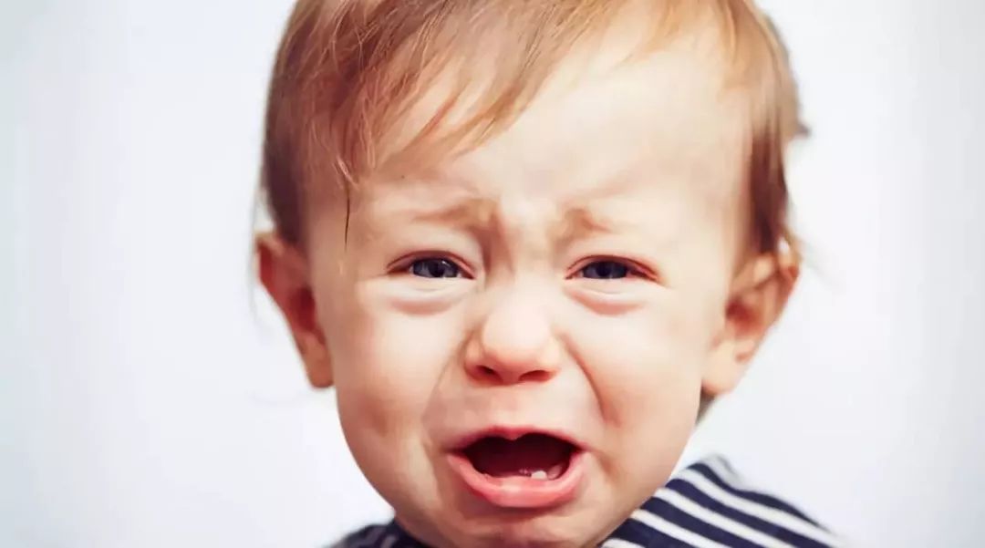 两岁宝宝执拗期处理方法,2岁半孩子脾气执拗是什么原因