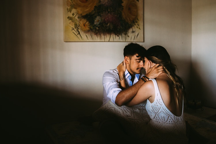 婚姻过不下去了有必要以死相逼吗,婚姻过不下去了该咋办