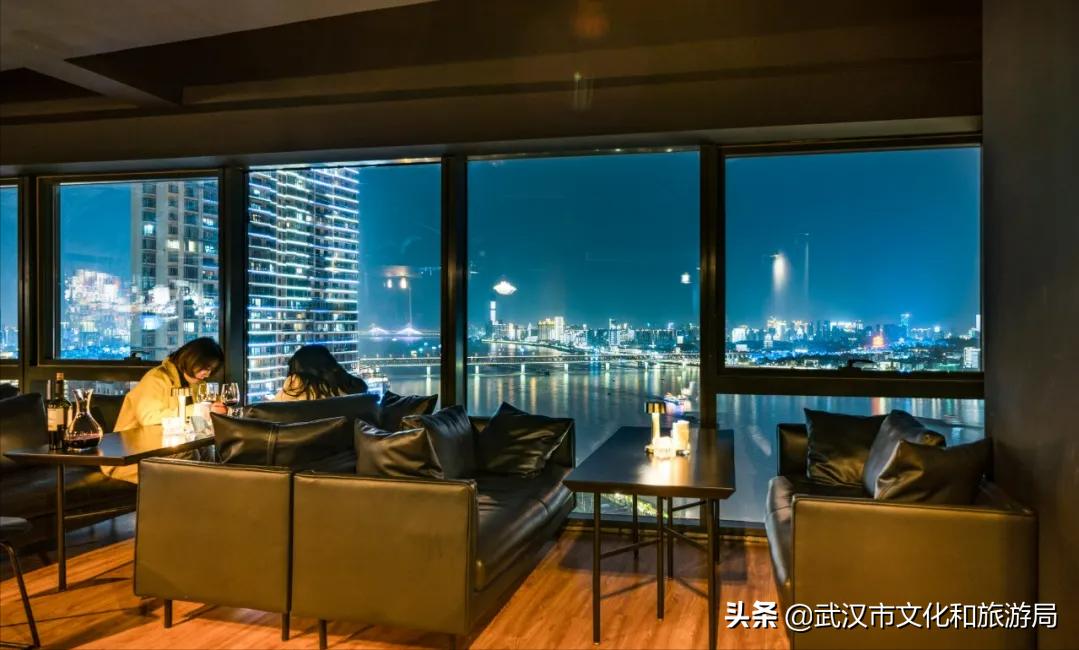 武汉长江灯光秀最佳观赏地点,武汉长江灯光秀时刻表