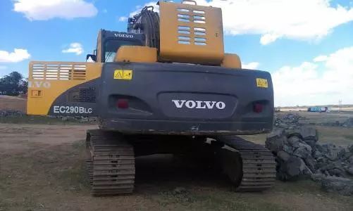 各种挖掘机优劣分析视频,十大挖掘机优缺点