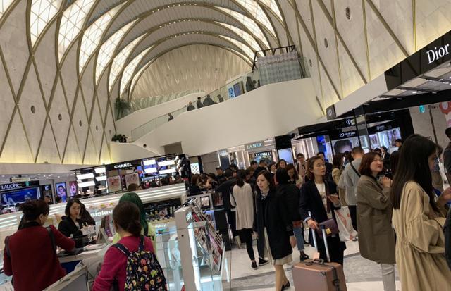 入境外国游客锐减,入境韩国的中国游客减少了多少