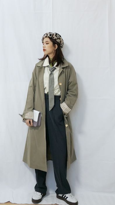 最节省空间又简便的叠风衣方法,薄款中长风衣怎么叠