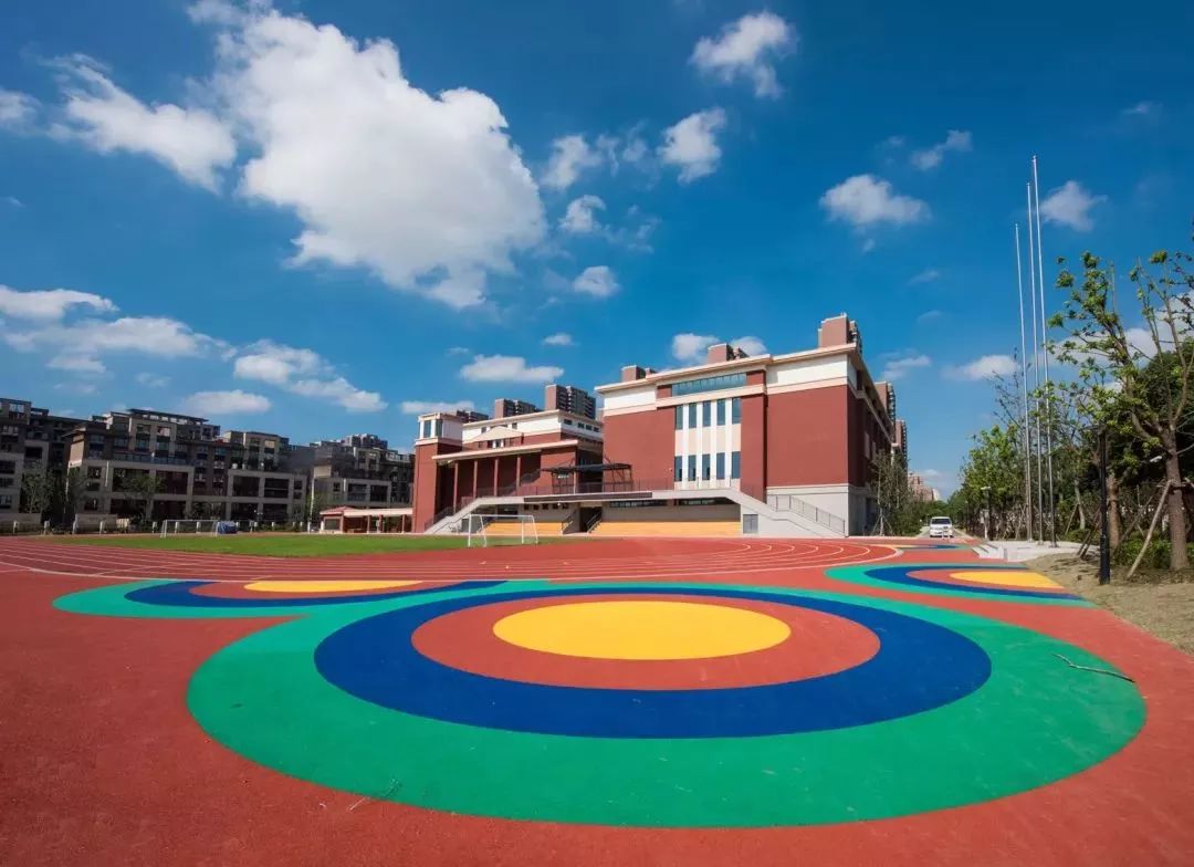 苏州九年一贯制学校学费,苏州甪直九年一贯制学校