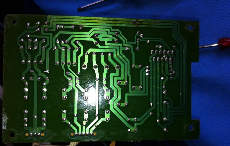 修一台建伍高端功放内部线路不亚于一台黑白电视机