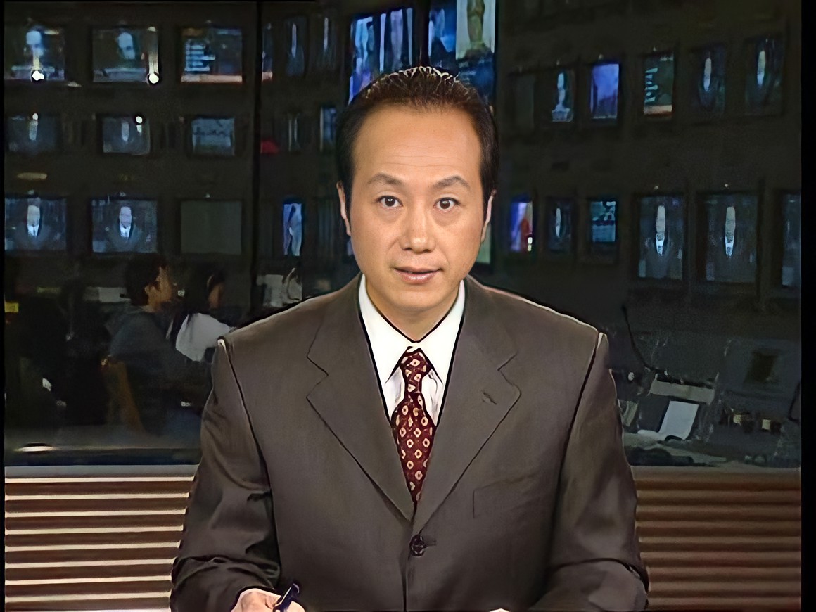 主持人罗京去世新闻报道,央视主播康辉谈罗京